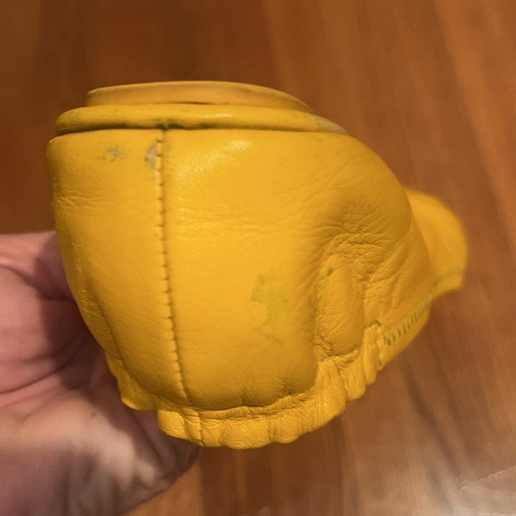 Tory Burch bright yellow ballet styled flats size 7 - Picture 13 of 16